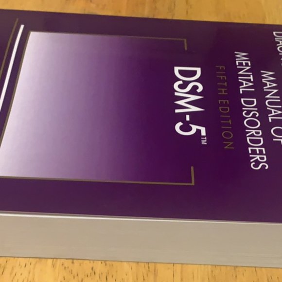 New DSM 5 Paperback (Make REASONABLE offer) - Picture 3 of 4